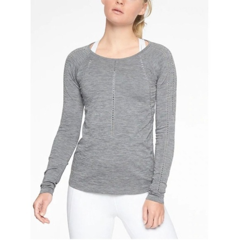 Athleta Foothill Lasecrcut Long Sleeve Gray Top Shirt‎ M